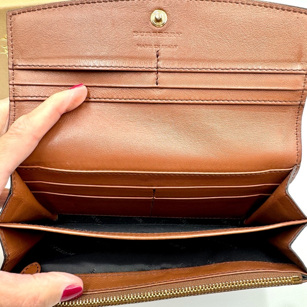 Burberry Porter Continental Wallet #546 - Picture 3 of 6